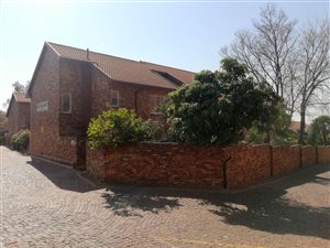 2 Bed Townhouse in Zwartkop