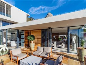 4 Bed House in Fresnaye
