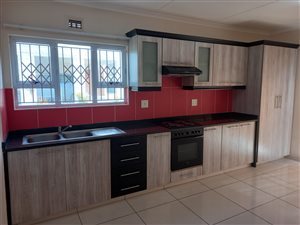 2 Bed Apartment in Oaklands