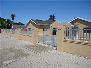 325 m² Commercial space in Vincent