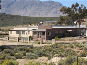 133 ha Farm in Barrydale