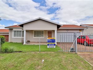 3 Bed Townhouse in Lincoln Meade