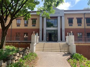 416 m² Commercial space in Paulshof
