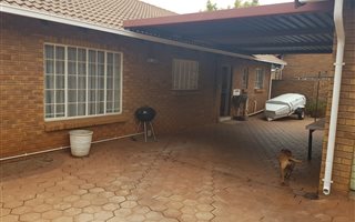 3 Bedroom House in Wierda Park
