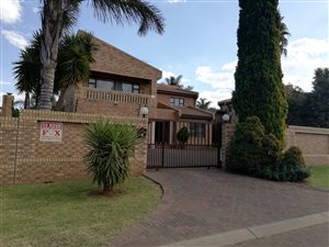 4 Bed House in Meyersdal