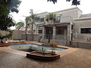 5 Bed House in Hazel Park
