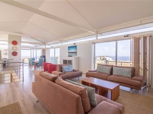 4 Bed House in Oubaai and surrounds