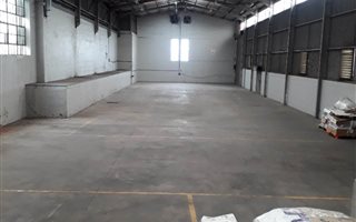 1600 m² Industrial space in Mobeni