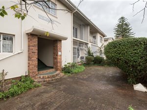 2 Bed Apartment in Rozendal