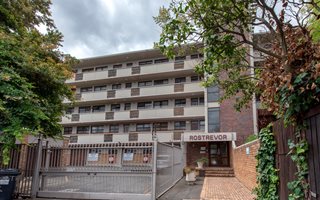 2 Bedroom Apartment in Rosebank