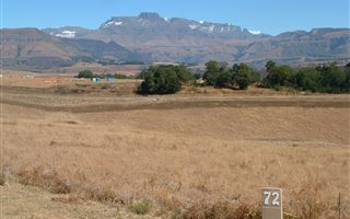 1108 m² Land available in Cathkin Park