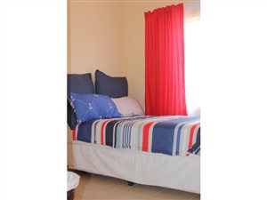 Bachelor apartment in Crystal Park