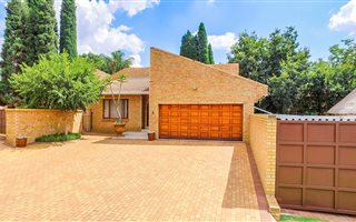 3 Bedroom House in Blue Gill