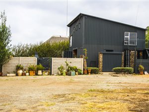 3800 m² Commercial space in Equestria