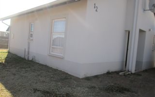 3 Bedroom House in Roodepan