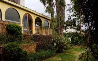 3 Bedroom House in Bezuidenhout Valley