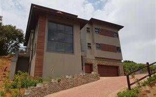 4 Bedroom House in Westbrook