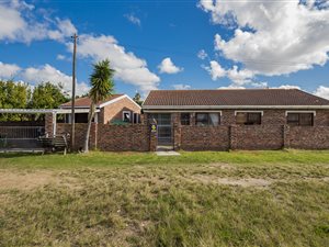 2 Bed House in Kunene Park
