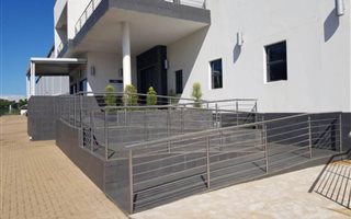 8989 m² Commercial space in Riverhorse Valley