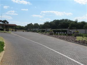 1400 m² Land available in Kameelfontein and surrounds