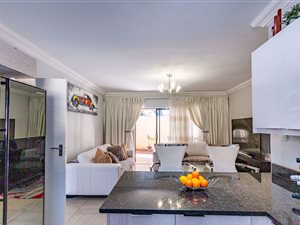3 Bed Apartment in Rynfield