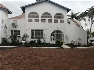 15 Bed House in Berea West