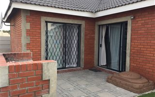 3 Bedroom House in Fairview