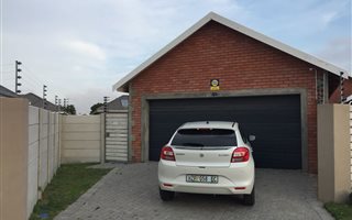 3 Bedroom House in Fairview