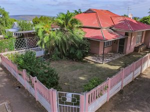 3 Bedroom House in College Hill