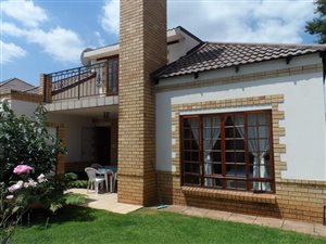 3 Bed Simplex in Highveld