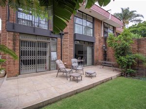 3 Bed Apartment in Bedford Park