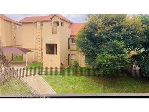 3 Bed Townhouse in Pomona AH