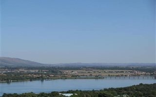 946 m² Land available in Kosmos Ridge