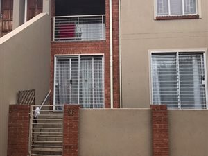 2 Bed Townhouse in Florida Glen