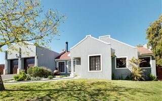 4 Bedroom House in Goedemoed