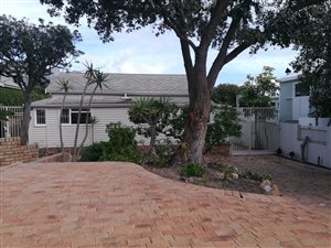 4 Bed House in Clifton Park
