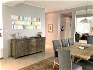 3 Bed Apartment in Oaklands