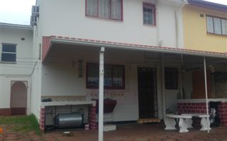 3 Bedroom Duplex in Eastbury