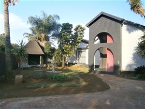 4 Bed House in Sinoville