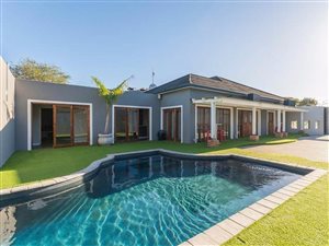 5 Bed House in Camphers Drift