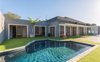 5 Bedroom House in Camphers Drift