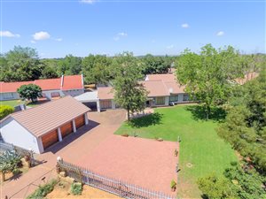 4 Bed House in Three Rivers East