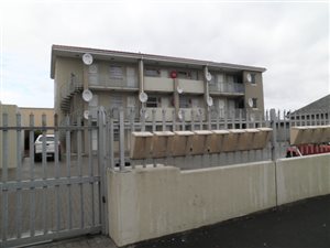 1 Bed Apartment in Goodwood
