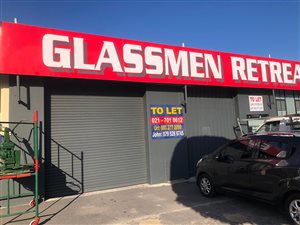 290 m² Commercial space in Retreat