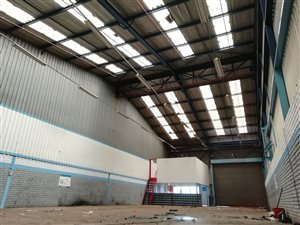 614 m² Industrial space in Selby