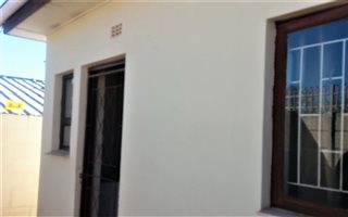 1 Bedroom Apartment in Vredenburg