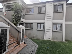 2 Bed Apartment in Helderwyk