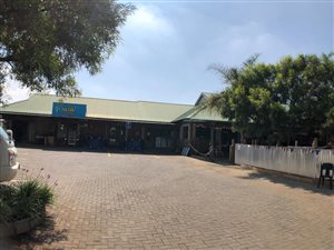 943 m² Commercial space in Hennopspark