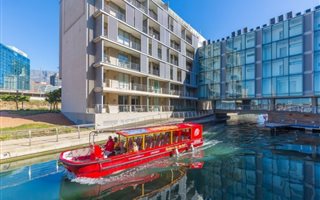 2 Bedroom Apartment in Foreshore