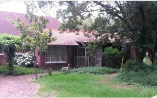 3 Bedroom House in Lombardy East